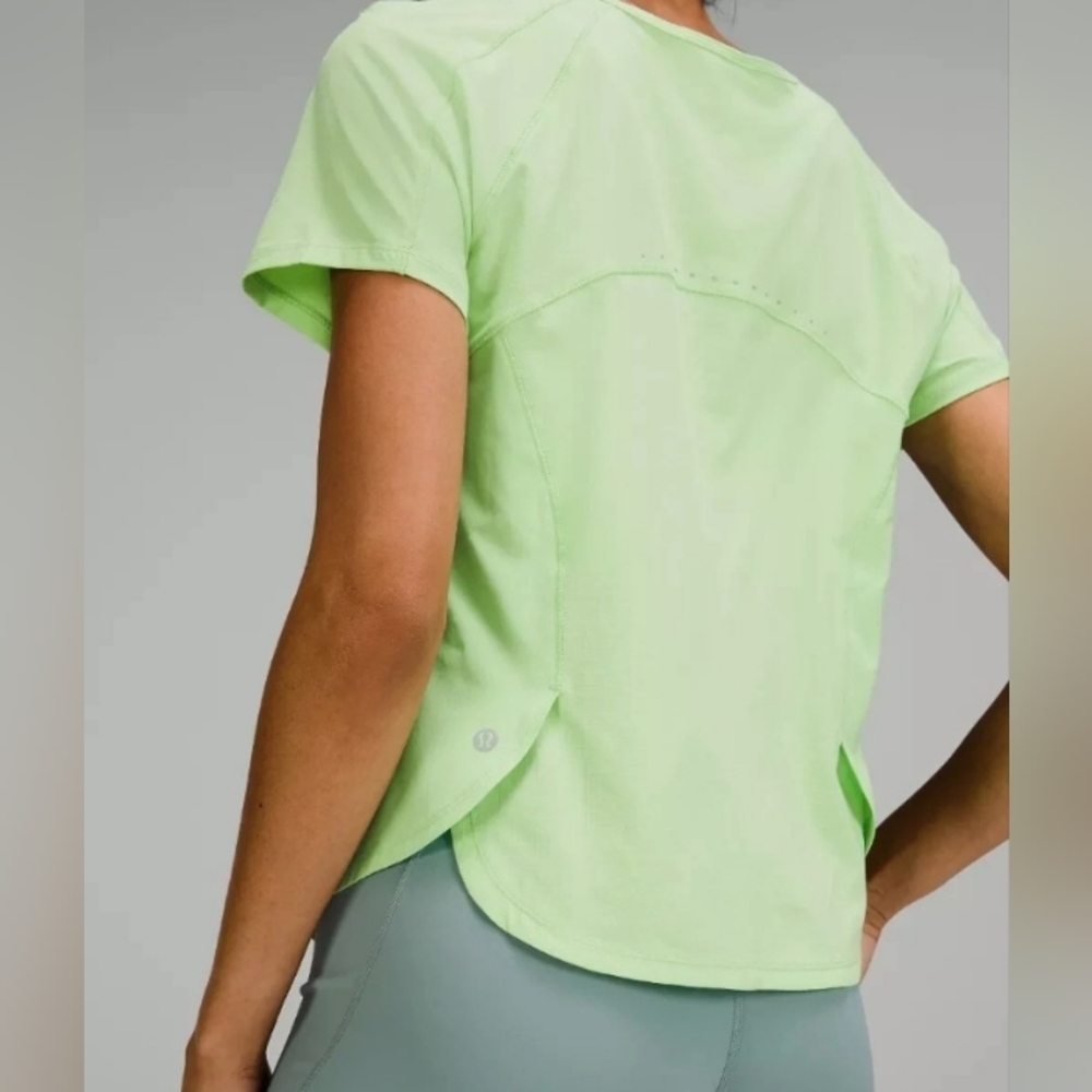 Lululemon Lightweight Stretch Run Short Sleeve Shirt Scream Green Ladies Size 4